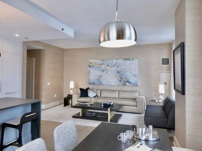 440 N McClurg Ct APT 404, Chicago, IL, 60611