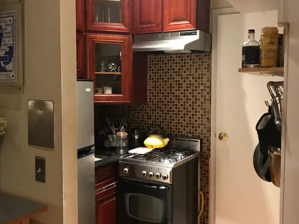 144 Sullivan Street image 6 of 7