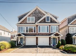 49 Thorpe St #49, Fairfield, CT 06824