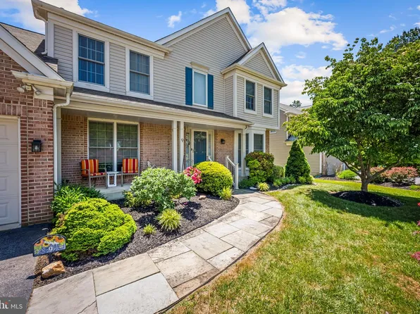 9 Picnic Ct, Reisterstown, MD 21136