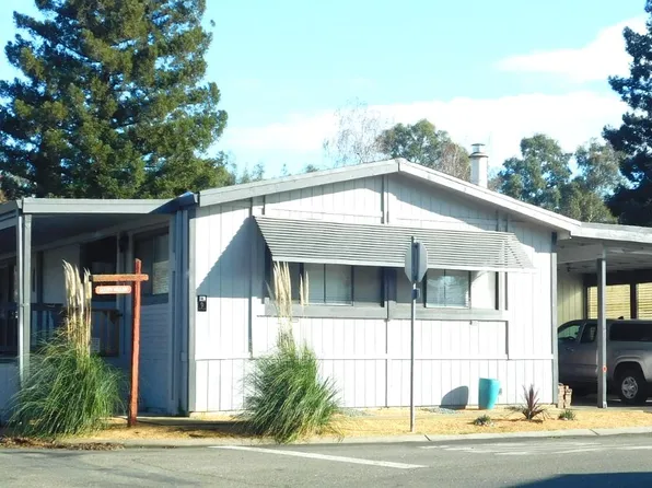 9 Sleepy Hollow Dr, Lodi, CA 95242