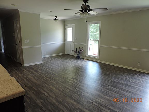 3rd image of 2359 Crown Hill Dr