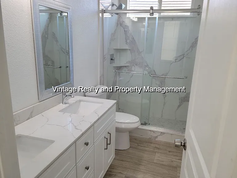 1052 Foxfire Dr — Photo 16
