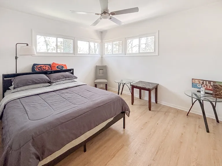1113 Bristol Ave — Photo 7