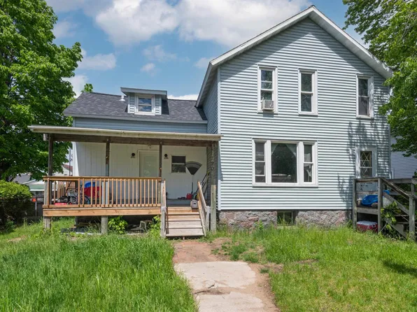 720 Carney Blvd, Marinette, WI 54143