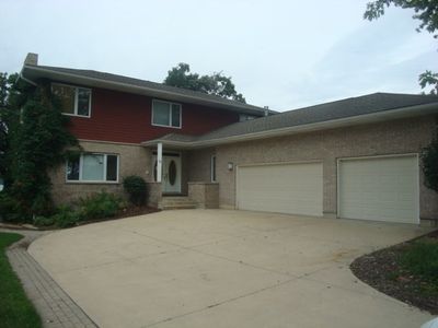 60 N Lake Ave, Fox Lake, IL, 60020