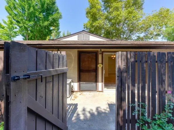 5490 Roundtree Dr APT F, Concord, CA 94521