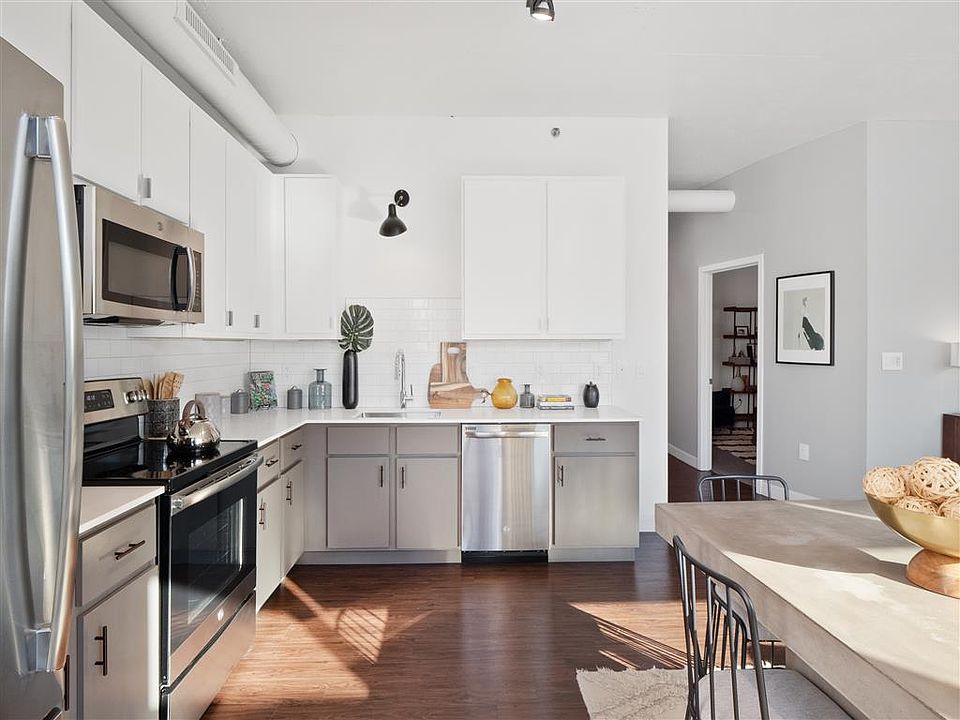 1st image of 4535 Forest Park Ave #C118