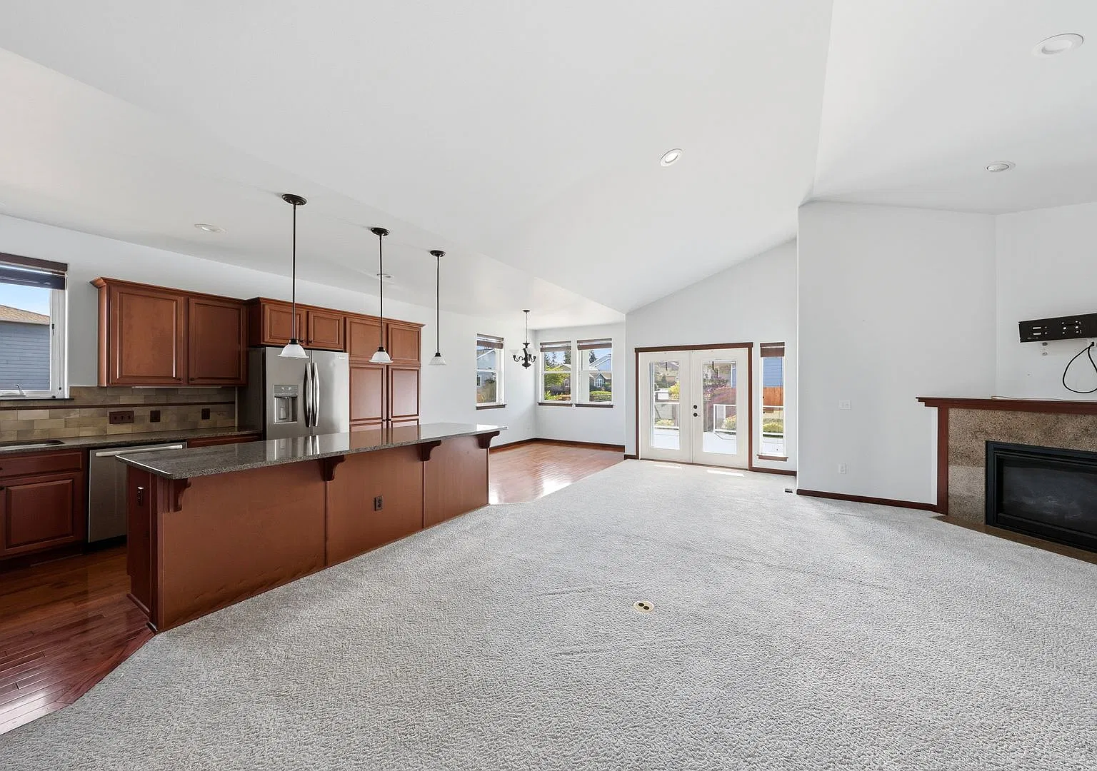 3 Bed 2 Bath - A/C - Fairway Pt - Fort Nugent Park - No Pets - NAS Whidbey — Photo 2