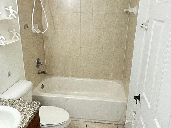 4th image of 2469 W 78th St APT 205