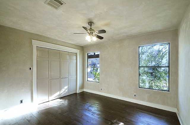 1st image of 3002 Garden Villa Ln