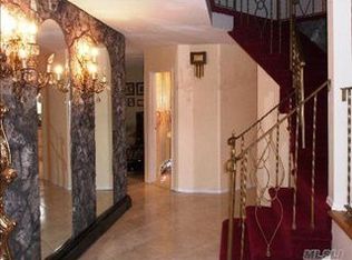 10 Sioux Dr, Commack, NY 11725