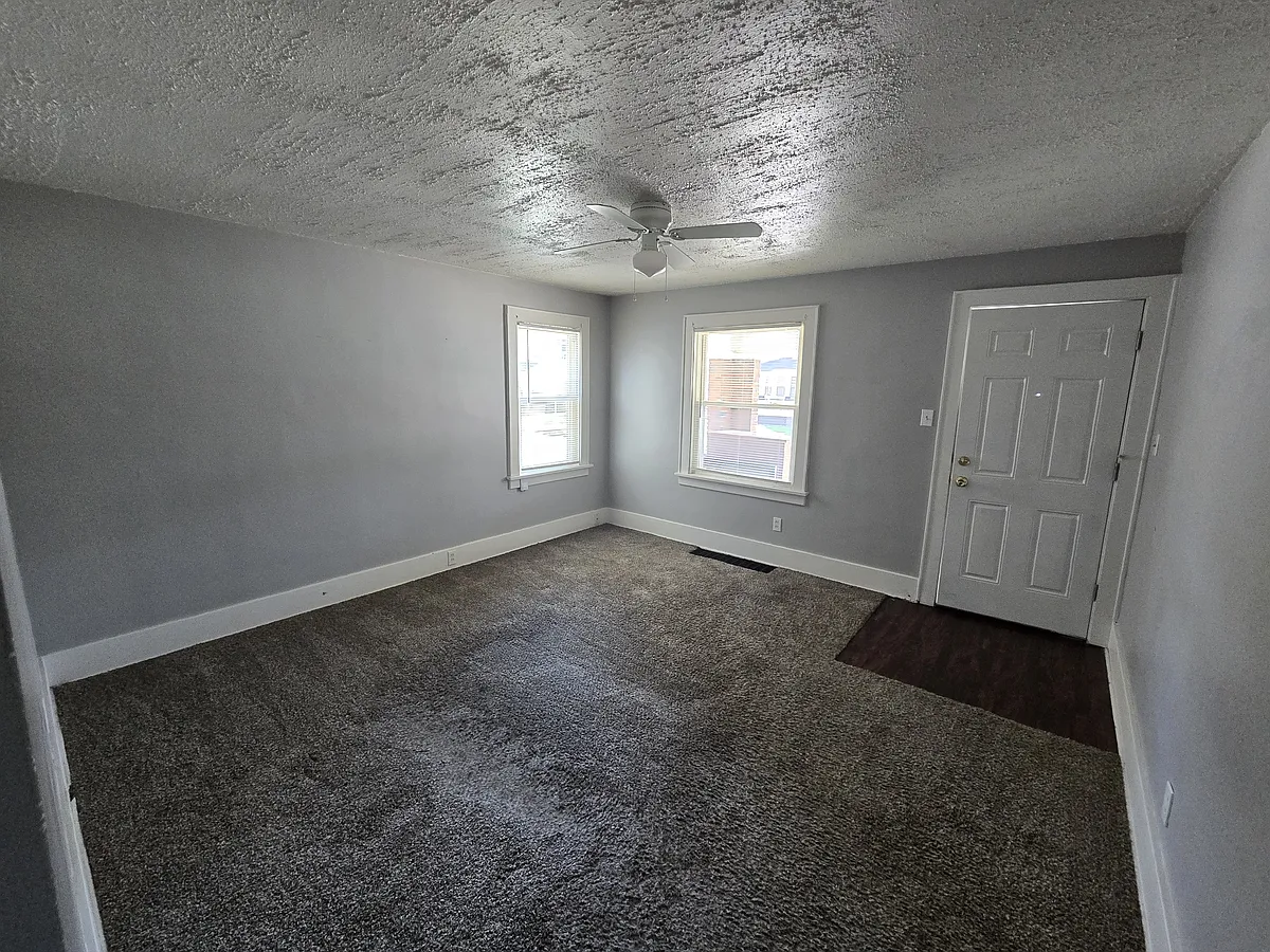 Building Photo - 131 Brighton Dr #1