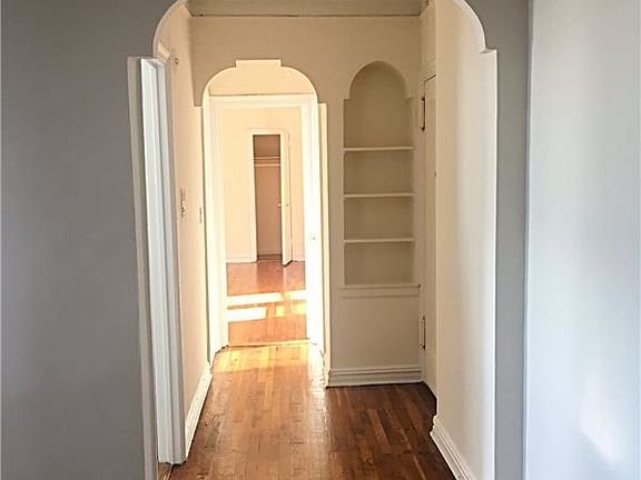 3rd image of 4707 41st St APT 6E