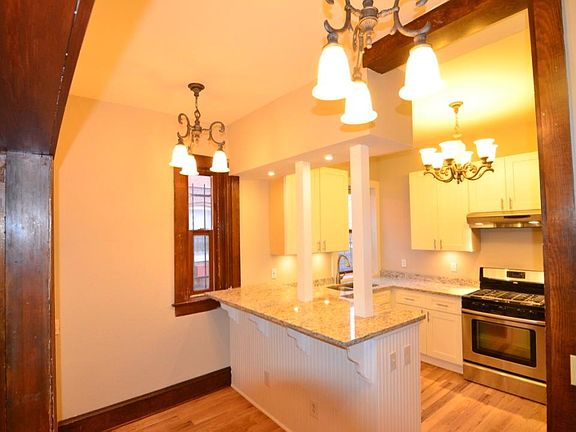 2nd image of 1116 N Emerson St APT 2