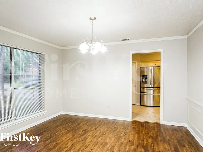 18111 Fireside Dr — Photo 4