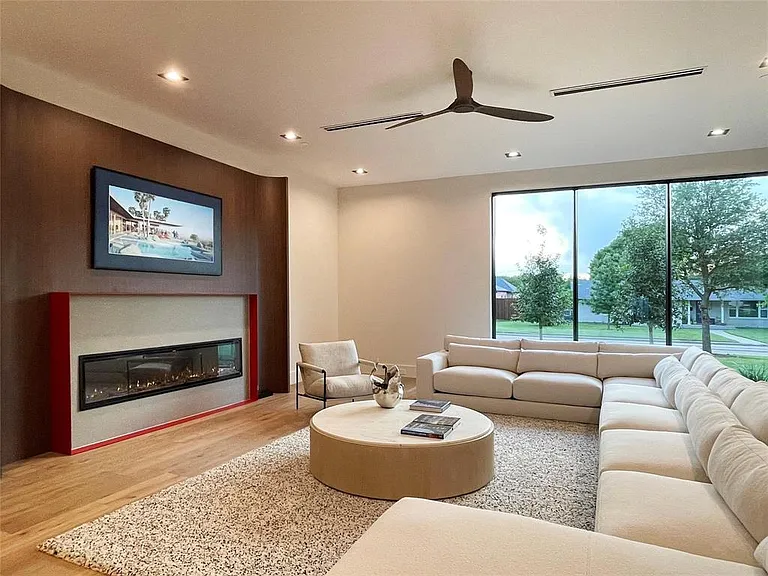 10236 Crestover Dr — Photo 5