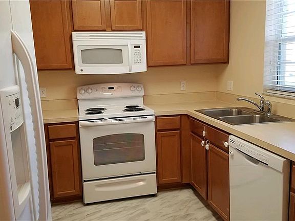 4th image of 9073 Gervais Cir APT 1004