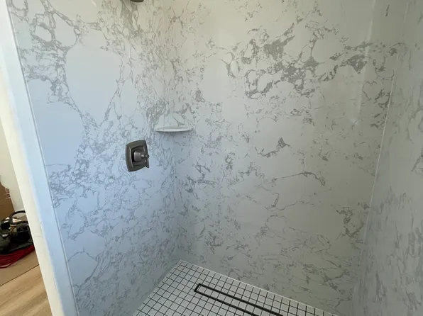 636 Market St #A, Santa Cruz, CA 95060