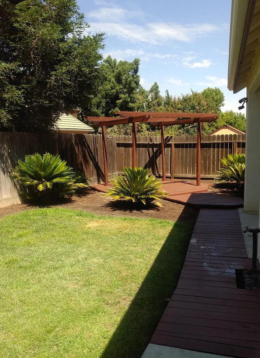 3 bed, 1703 sqft, $2,495 — Photo 2