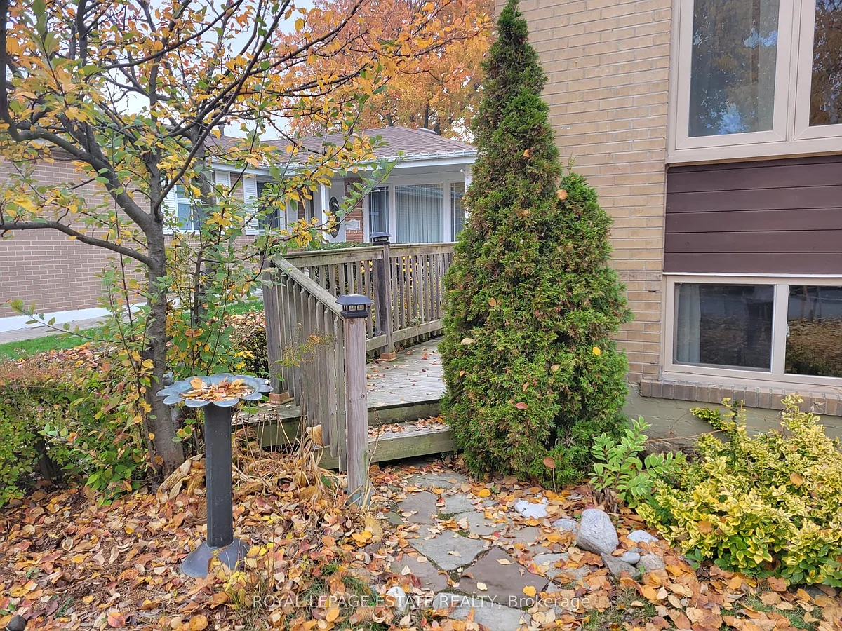 Building Photo - 256 Sylvan Ave #LOWER