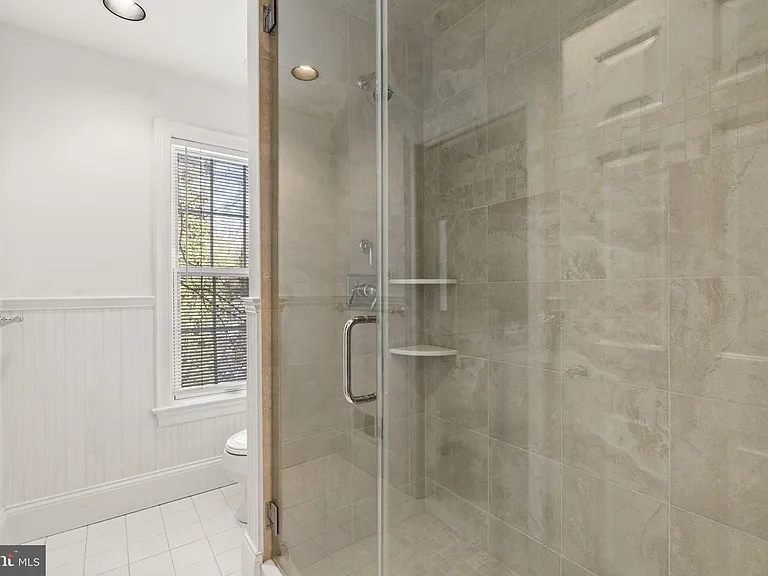 841 Mount Moro Rd — Photo 43