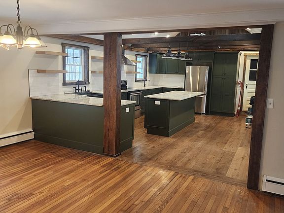 3rd image of 88 Baker Ln
