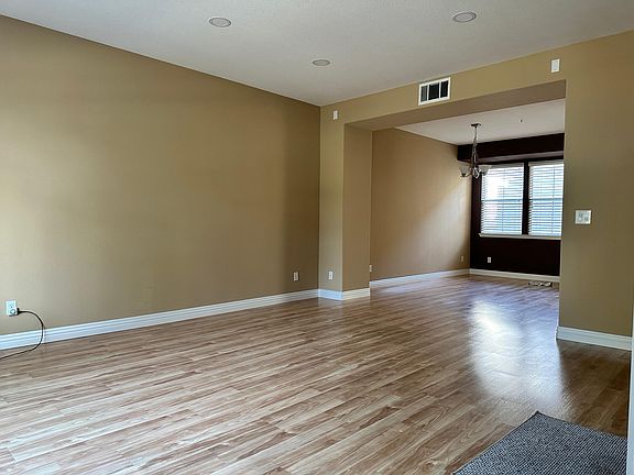 5th image of 409 Camille Cir Unit 13
