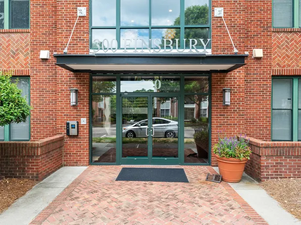 300 Finsbury St APT 114, Durham, NC 27703