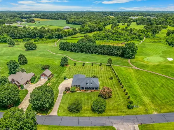 217 Cornwallis Dr, Mocksville, NC 27028