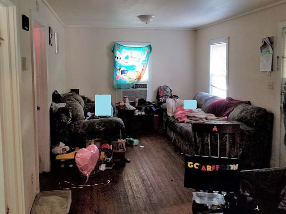 3rd image of 213 & 215 Union Ave SE