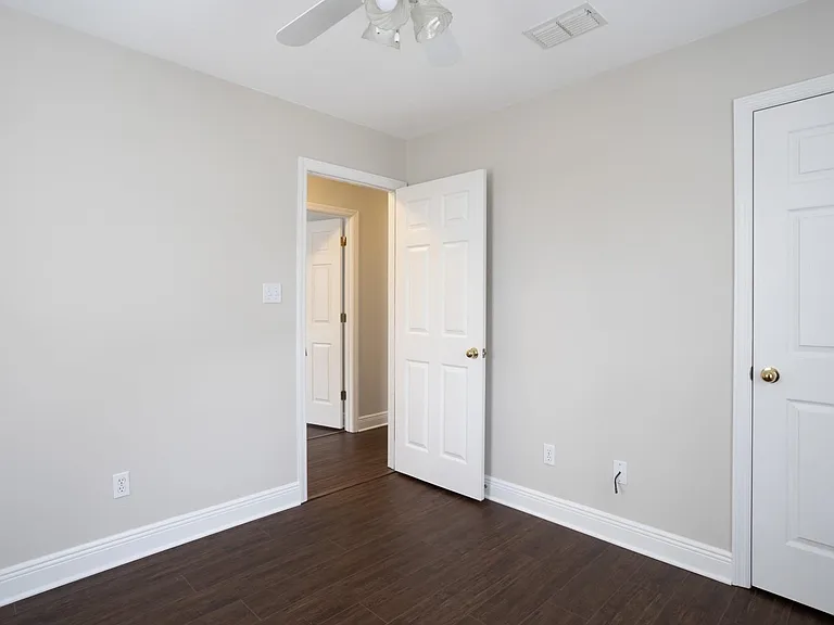 3569 Chatelaine Dr — Photo 28