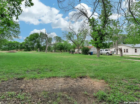 276 Country Ln, Cibolo, TX 78108