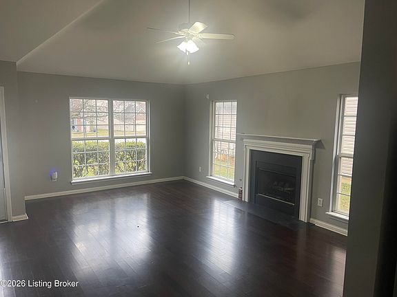 4th image of 6813 Woodhaven Place Dr