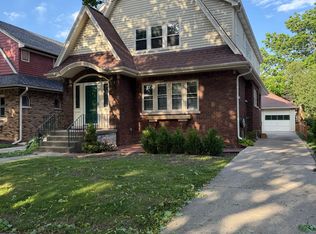 2532 N 62nd St, Wauwatosa, WI 53213
