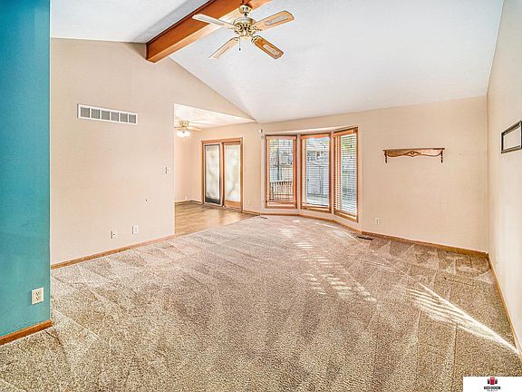 4th image of 2231 W Plum St