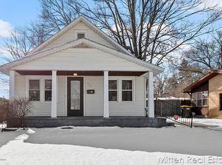 22 Colrain St SW, Wyoming, MI 49548