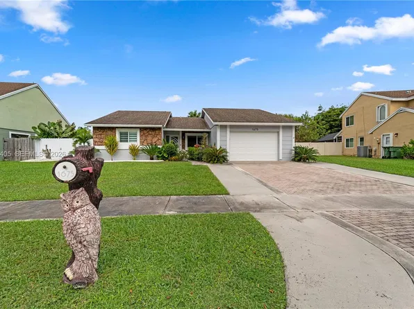 1675 S Goldeneye Ln, Homestead, FL 33035