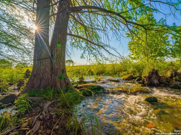 116 Majestic Oaks Drive, Boerne, TX 78006