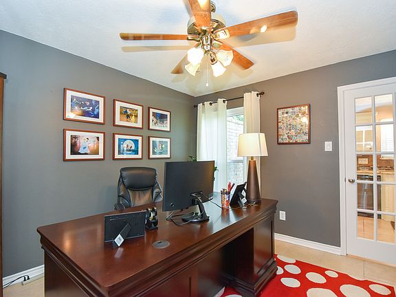 5th image of 15710 Laurel Heights Dr