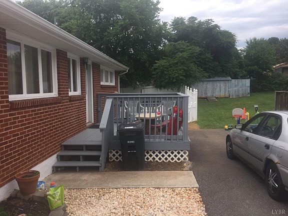 4th image of 2219 King St