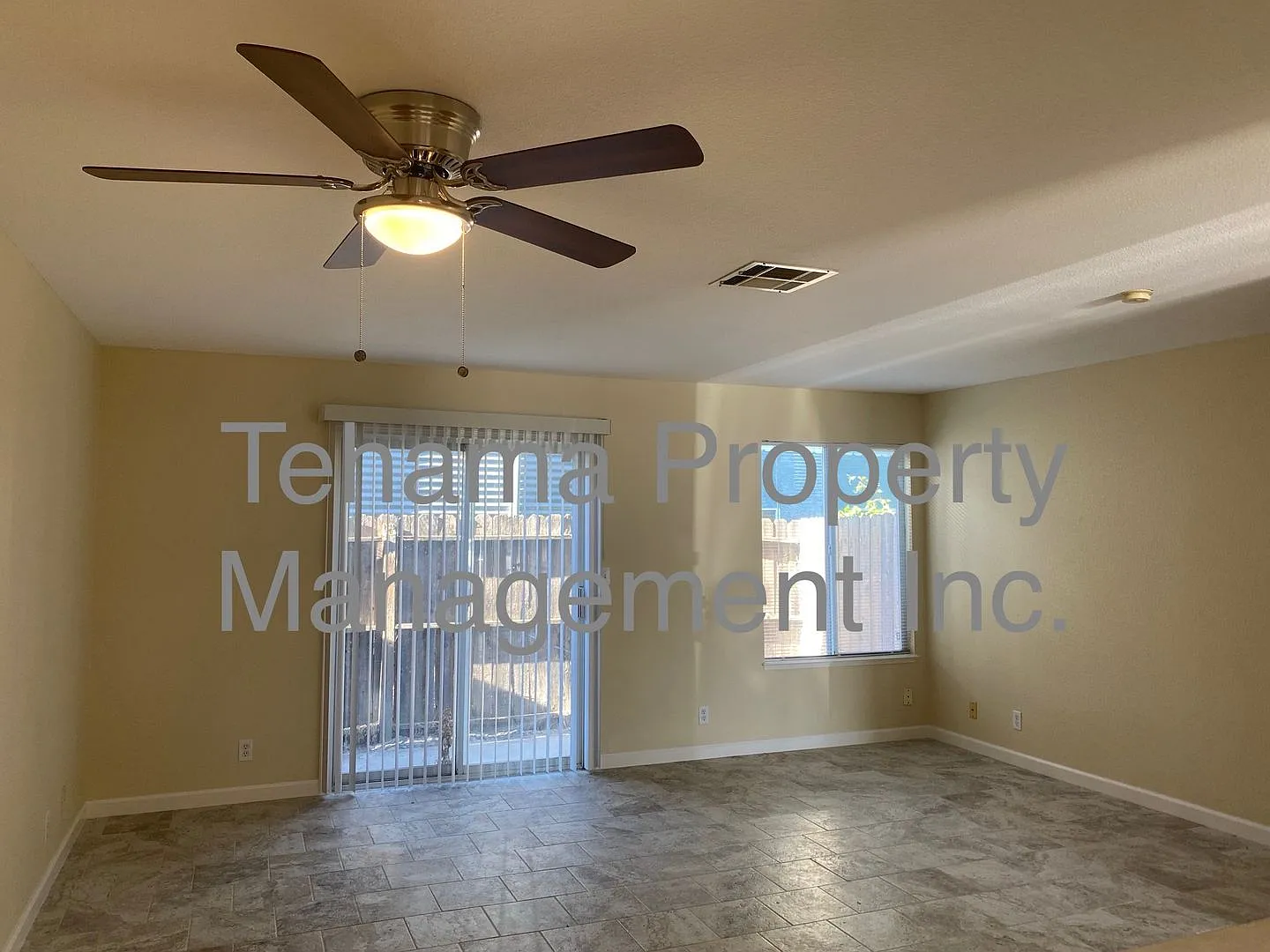 1070 Lakeside Dr. — Photo 3