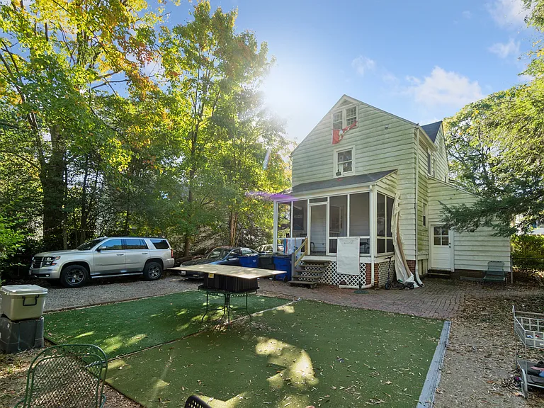 4618 Harvard Rd — Photo 6