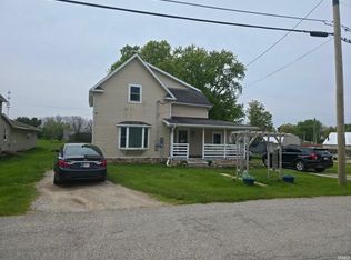 104 Vandalia St, Lapaz, IN 46537