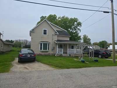 104 Vandalia St, Lapaz, IN, 46537
