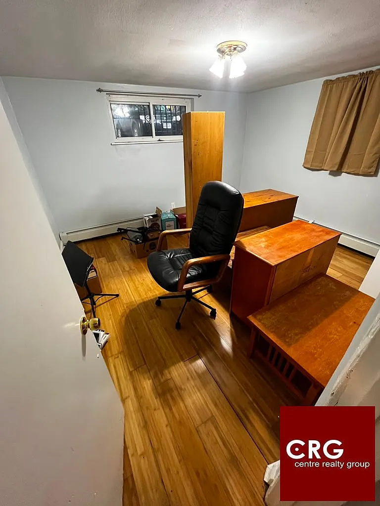 2 bed, 1.0 bath, $2,200 — Photo 4