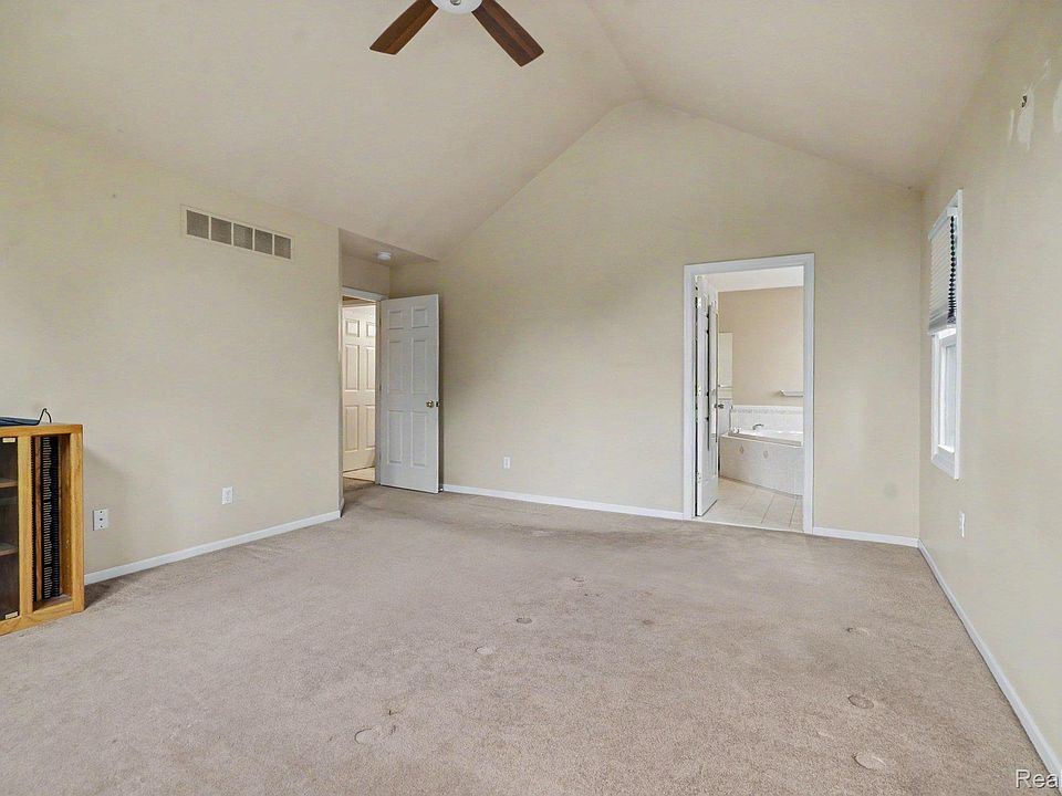 26863 Miela Dr, photo 16