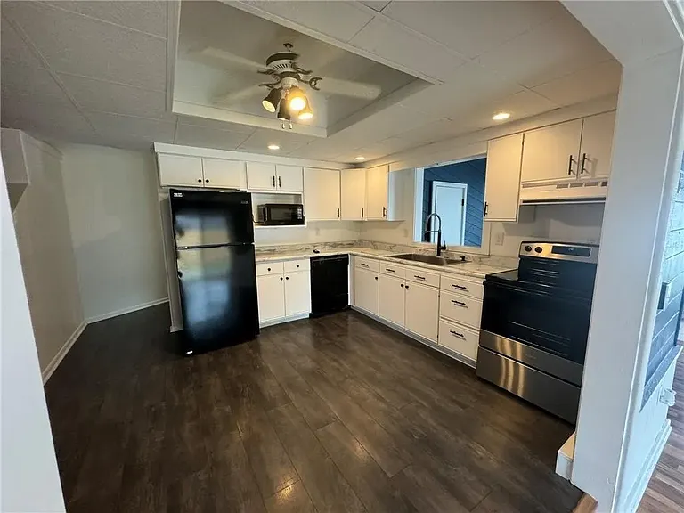 302 Gibson St — Photo 12