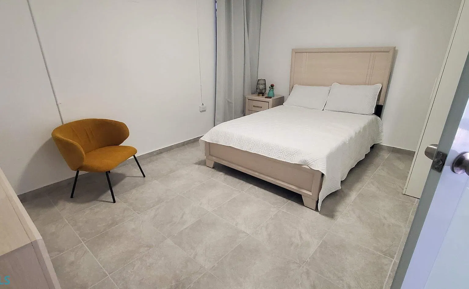 1 bed, 1.0 bath, 500 sqft, $1,050 — Photo 1