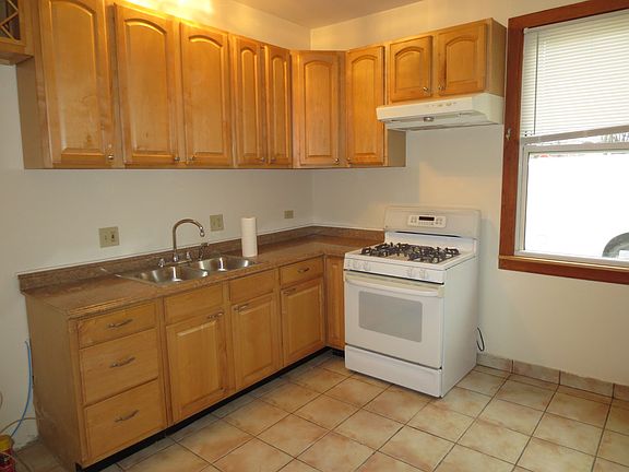 4th image of 2838 W McLean Ave